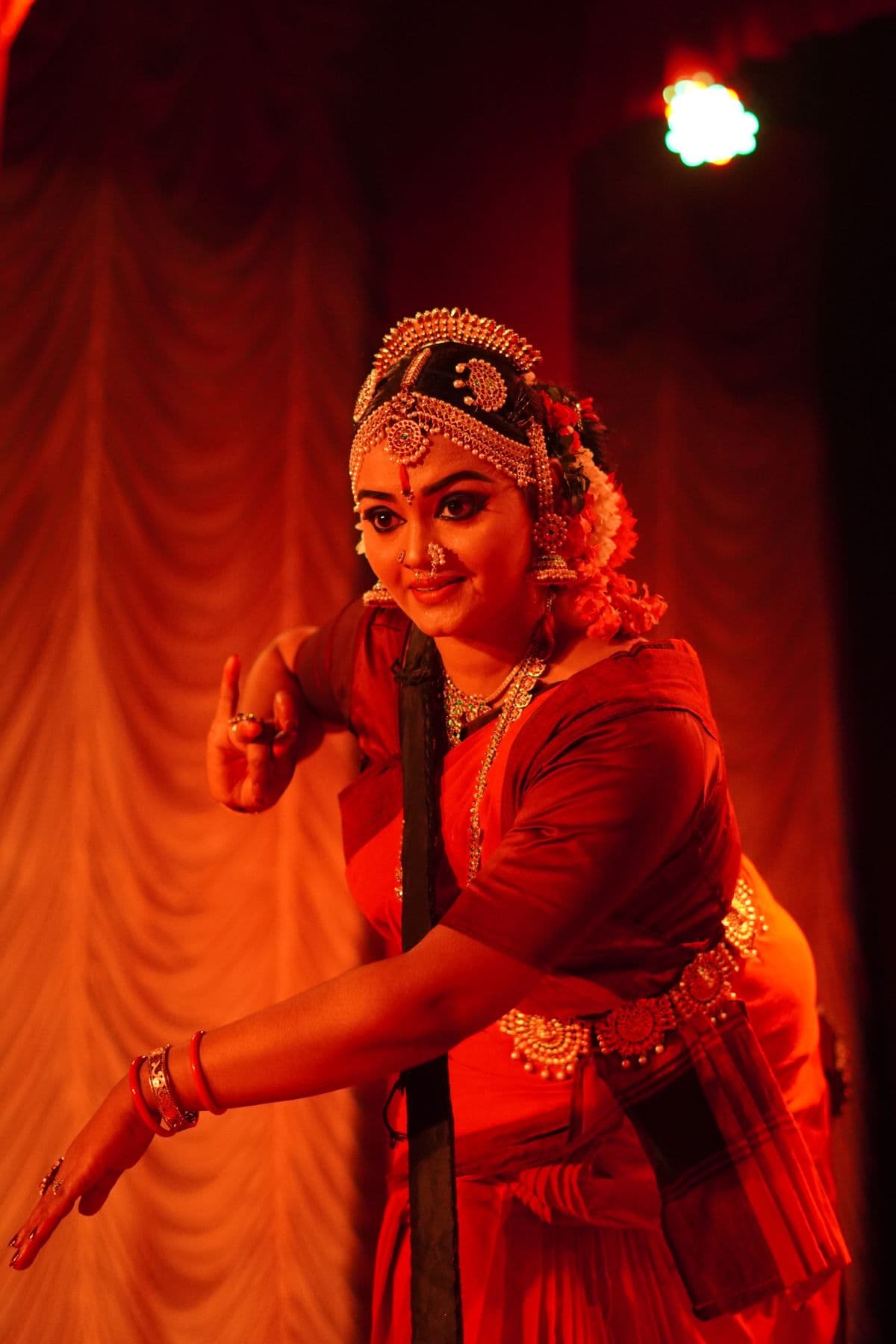 Kuchipudi classical dance stage performance by Raniya Rana